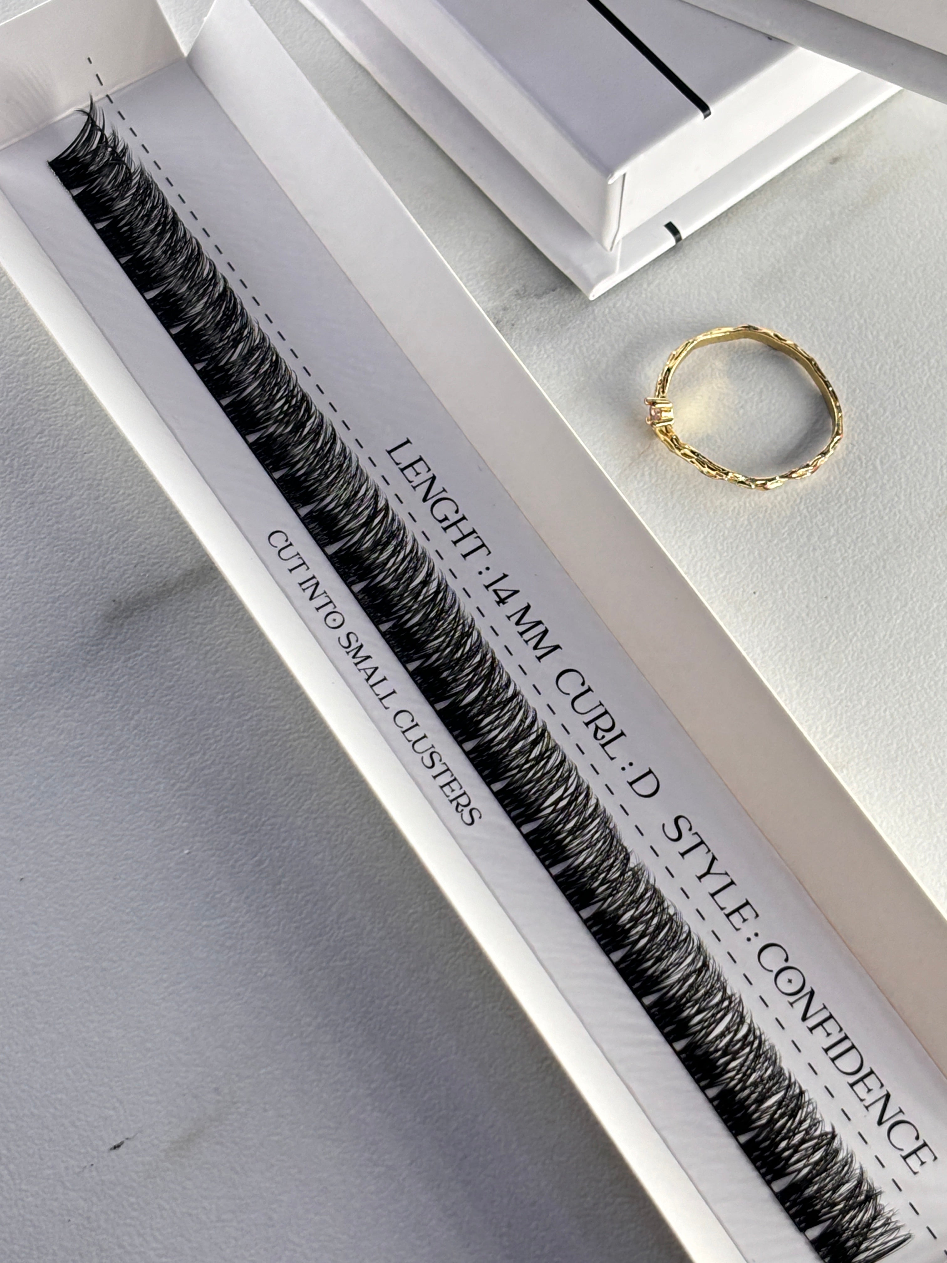 CONFIDENCE – EASYLASH CLUSTERS
